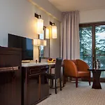 Natura Mazur & Conference ホテル バルハウィ