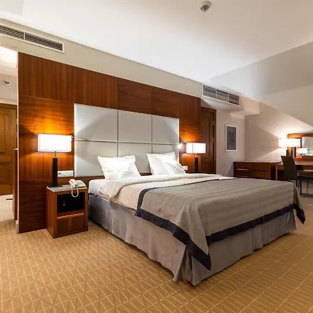 Natura Mazur & Conference Hotel Warchaly
