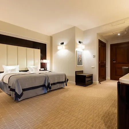 מלון Natura Mazur & Conference וארכאלי