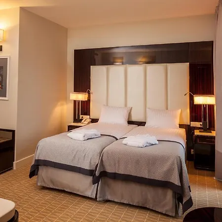Hotel Natura Mazur & Conference 4*