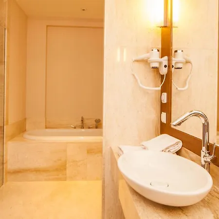 Natura Mazur & Conference 4* فارخاوي