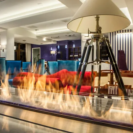 Natura Mazur & Conference מלון 4*