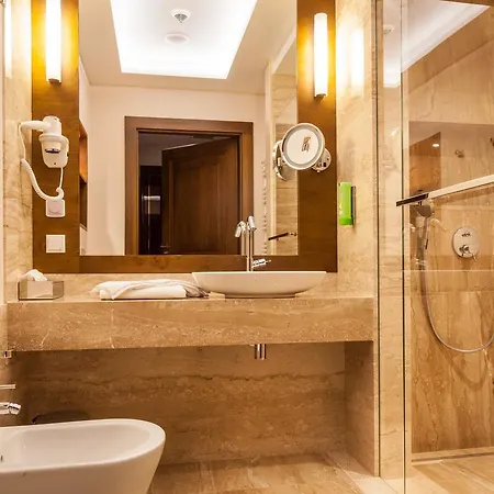 فندق Natura Mazur & Conference