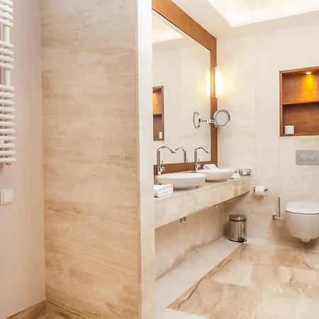 Natura Mazur & Conference מלון