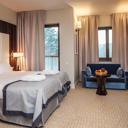 Natura Mazur & Conference מלון 4*