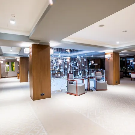 Natura Mazur & Conference Hotel