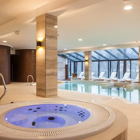 فندق Natura Mazur & Conference 4*