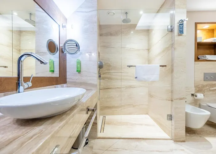 Natura Mazur & Conference